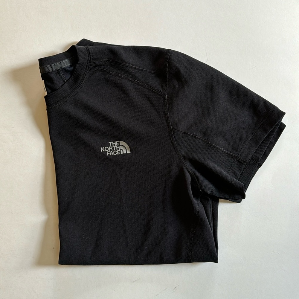 Men’s Northface Flashdry Tee